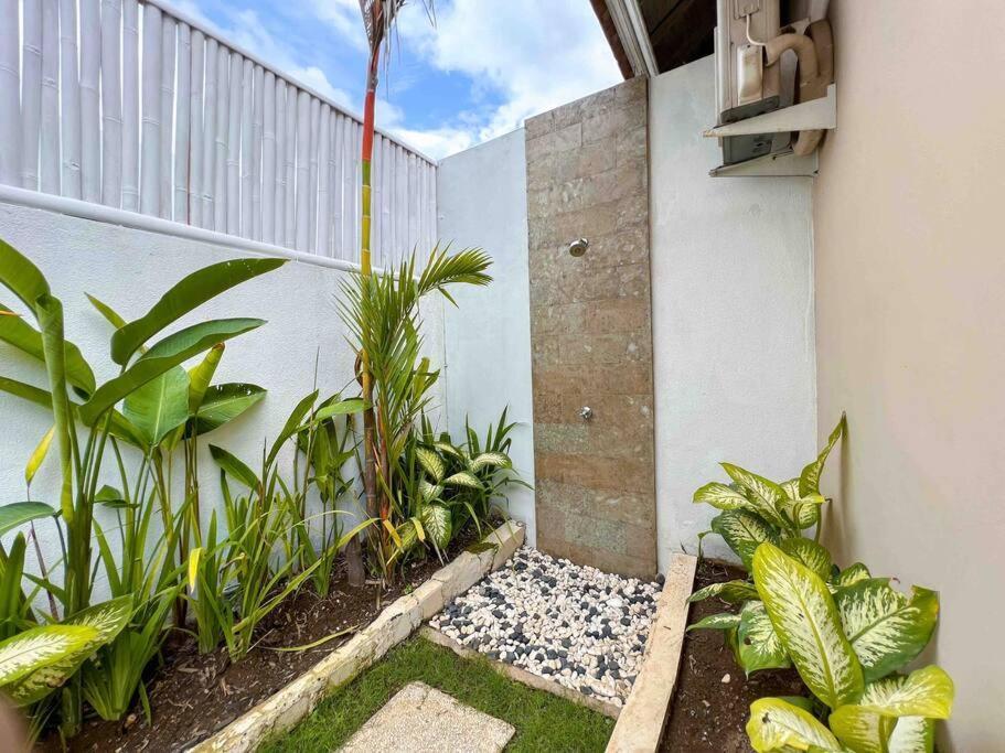 Cosy And Cheerful 2 Bedroom Villa 5Mins To Finns Canggu  Ngoại thất bức ảnh