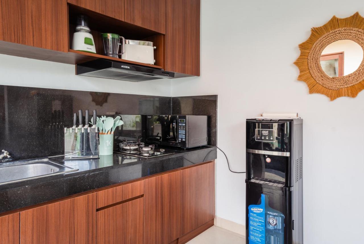 Cosy And Cheerful 2 Bedroom Villa 5Mins To Finns Canggu  Ngoại thất bức ảnh